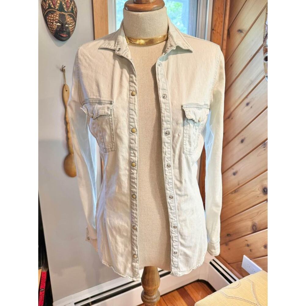 Zara Lightwash Demin Collared Button Up Shirt